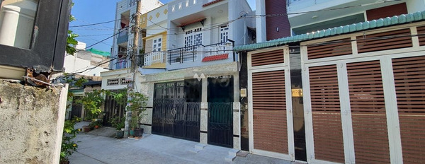 Diện tích 90m2 bán nhà ở tọa lạc tại Bình Trị Đông, Hồ Chí Minh tổng quan nhà này gồm có 4 PN 3 WC vui lòng liên hệ để xem trực tiếp-03