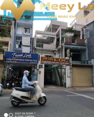 Vị trí đặt nằm ngay Đường Trần Nhân Tôn, Hồ Chí Minh bán nhà giá khởi đầu chỉ 26.5 tỷ có dt chung 90 m2 trong ngôi nhà này gồm 3 PN cảm ơn đã xem tin