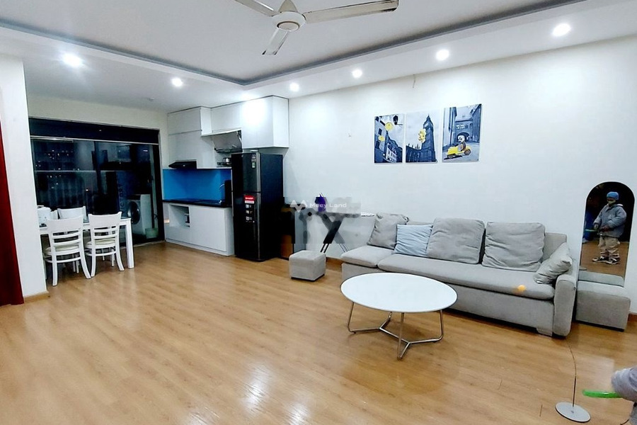 Căn hộ này gồm có 2 phòng ngủ, cho thuê căn hộ vị trí trung tâm Yên Hòa, Hà Nội, 2 WC lh biết chi tiết-01