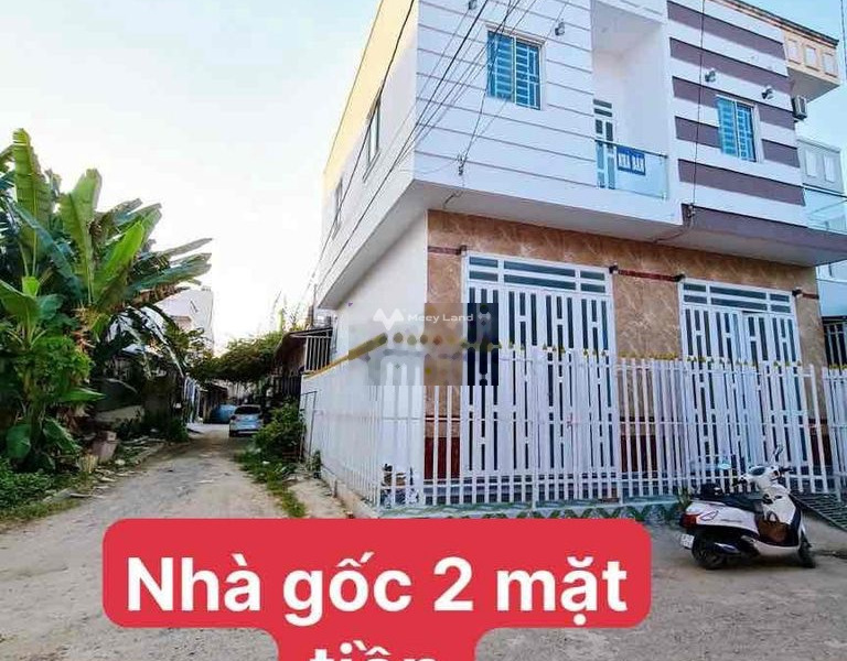 DT 40.5m2 bán nhà ở vị trí đặt tọa lạc ngay ở Nguyễn Văn Cừ, Long Tuyền liên hệ chính chủ.-01