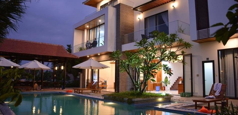 Cho thuê Shilla Villa ( 4 phòng ngủ, villa view biển đẹp)