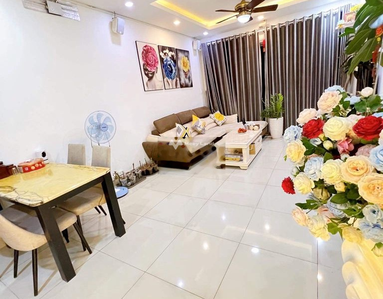 Diện tích tổng 78m2, cho thuê căn hộ giá thuê liền từ 12 triệu/tháng vị trí đẹp tọa lạc ngay tại Lữ Gia, Hồ Chí Minh vị trí trung tâm-01