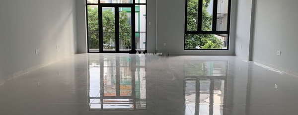 Cho thuê nhà vị trí thuận lợi tọa lạc ngay ở Quận 7, Hồ Chí Minh, thuê ngay với giá tốt 65 triệu/tháng diện tích sàn là 150m2-02