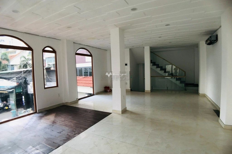 Cho thuê nhà với diện tích tiêu chuẩn 80m2 mặt tiền tọa lạc trên Tân Định, Quận 1 thuê ngay với giá bất ngờ từ 50 triệu/tháng, căn này gồm có 1 PN-01