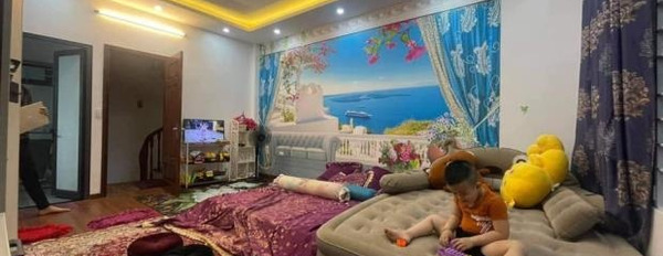 Nhà có 4 PN bán nhà vào ở ngay giá bất ngờ 4.5 tỷ có diện tích rộng 48 m2 vị trí thuận lợi tọa lạc ngay trên Nguyễn Huy Tưởng, Thanh Xuân Trung-02
