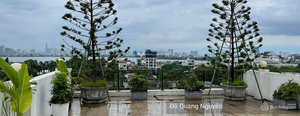 Ngôi nhà bao gồm 4 PN bán nhà giá bán cực sốc 44.8 tỷ diện tích chuẩn 159m2 vị trí mặt tiền ngay ở Vệ Hồ, Hà Nội-03