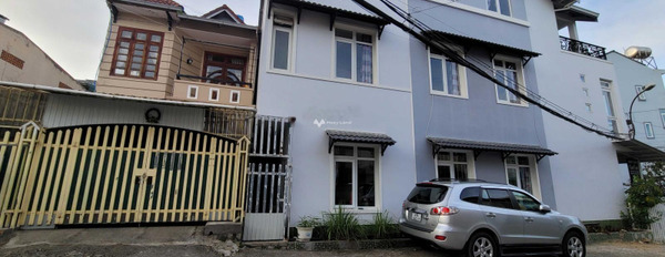 Cần cho thuê nhà ở tọa lạc tại Đà Lạt, Lâm Đồng, giá thuê khởi đầu từ 13 triệu/tháng diện tích 80m2, trong căn nhà này có 4 phòng ngủ, 3 WC vị trí tốt-02