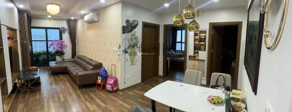 Căn hộ 3 phòng ngủ, bán căn hộ hướng Tây Nam tọa lạc gần Phú Diễn, Hà Nội, trong căn hộ nhìn chung gồm 3 PN, 2 WC gặp để trao đổi-02