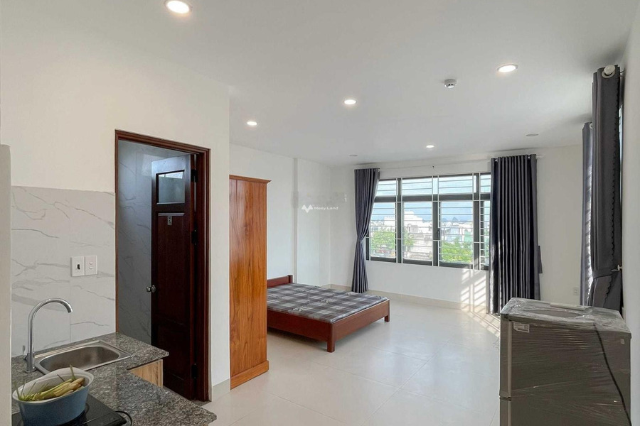 Cho thuê căn hộ, vị trí nằm ngay ở Phạm Hùng, Hòa Xuân giá thuê liền chỉ 3.2 triệu/tháng với diện tích tiêu chuẩn 40m2-01