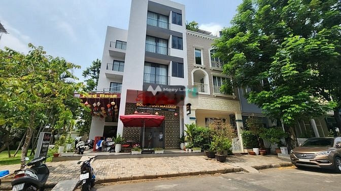 Cho thuê nhà tọa lạc trên Bùi Bằng Đoàn, Tân Phong, giá thuê đàm phán chỉ 35 triệu/tháng với diện tích là 111m2, nhìn chung có tổng 4 phòng ngủ-01