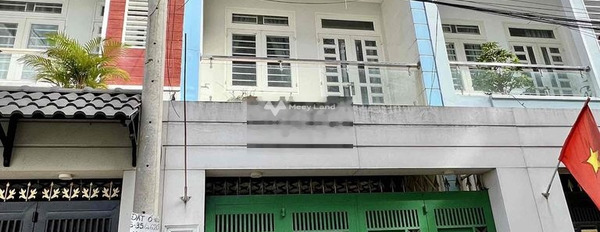 Cho thuê nhà diện tích gồm 64m2 vị trí đặt tại trung tâm Linh Đông, Hồ Chí Minh thuê ngay với giá gốc 14 triệu/tháng, ngôi nhà gồm 4 phòng ngủ, 6 WC-02