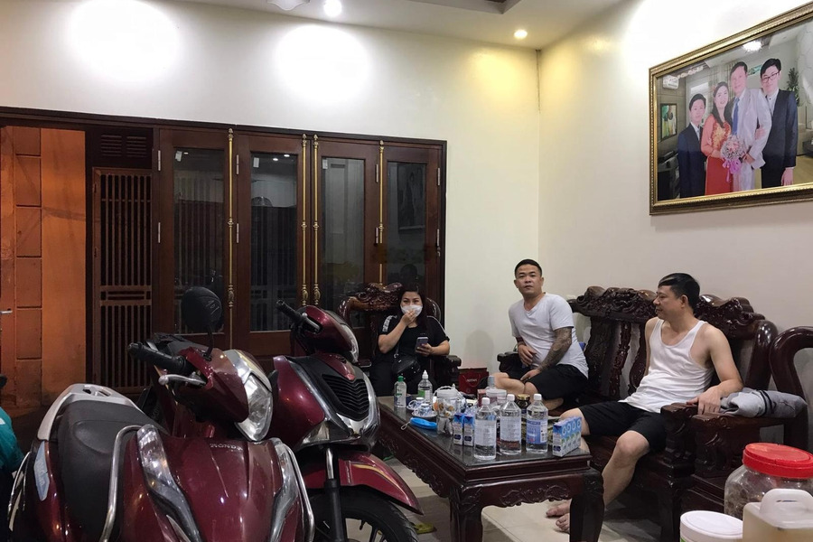 Chính chủ cho thuê nhà riêng Lê Quang Đạo 58m2 x 5 tầng 5PN full đồ giá 14 triệu/tháng -01