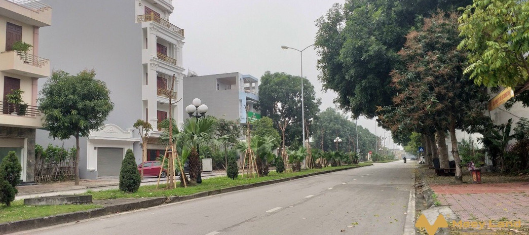 Bán đất mặt đường đôi Hoàng Quốc Việt, Thành phố Hải Dương, 108m2, mặt tiền 6m, vỉa hè 5m, lô cực đẹp, giá đầu tư