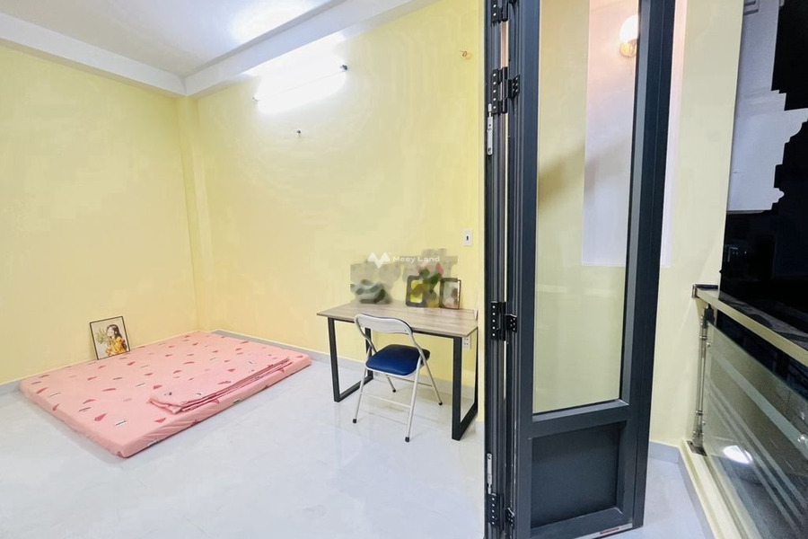 Cho thuê phòng trọ diện tích sàn là 30m2 mặt tiền tọa lạc ngay trên Hồng Bàng, Quận 6 giá thuê mềm từ 2.9 triệu/tháng-01