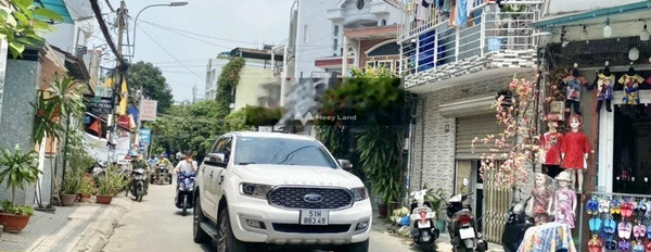 Diện tích 40m2 bán nhà vị trí mặt tiền tọa lạc ngay Huỳnh Thị Hai, Hồ Chí Minh nhìn chung gồm 2 phòng ngủ 2 WC tin chính chủ-02