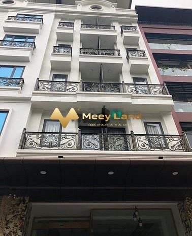 Diện tích chung 110 m2, cho thuê nhà ở tọa lạc gần Phường Yên Hòa, Hà Nội, trong căn này gồm 7 PN, 7 WC giao thông thuận lợi