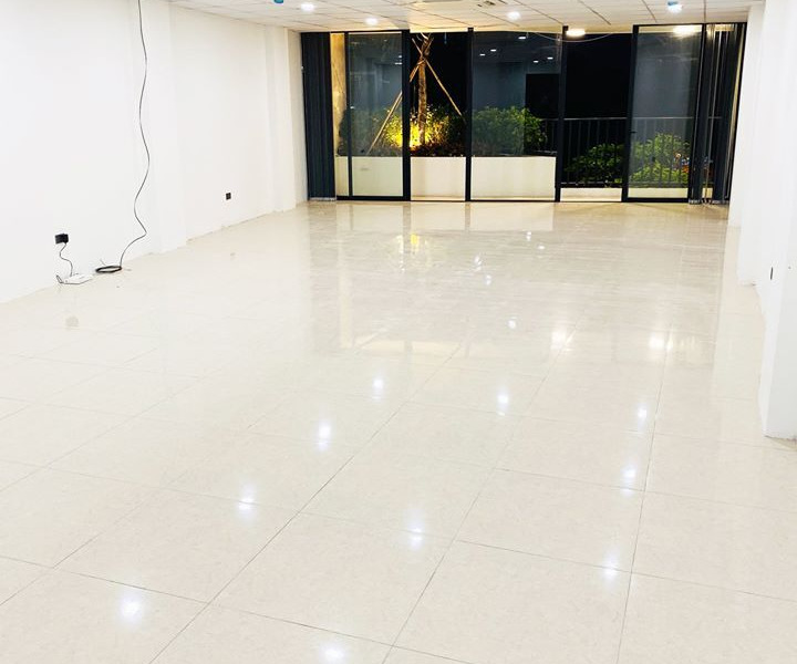 Văn phòng cho thuê tại 438 Khương Đình, diện tích 80m2, giá thuê chỉ 15 triệu/tháng-01