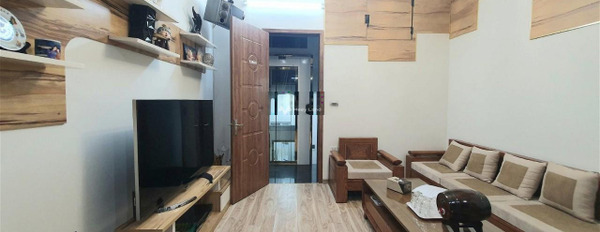Ở Đống Đa, Hà Nội, bán nhà có diện tích rộng 40m2, tổng quan căn này gồm có 4 phòng ngủ liên hệ chính chủ-02