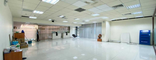 Thuê ngay với giá khởi điểm từ 104 triệu/tháng cho thuê sàn văn phòng vị trí đẹp tọa lạc ngay Phạm Ngọc Thạch, Hồ Chí Minh có diện tích khoảng 200m2-03
