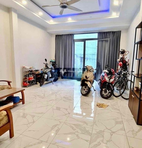 Vị trí thuận lợi ngay ở Bình Thạnh, Hồ Chí Minh bán nhà bán ngay với giá cực kì tốt chỉ 3.35 tỷ tổng quan nhà có tất cả 4 phòng ngủ 4 WC-01