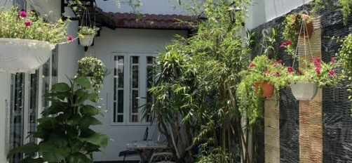 Với lộ ngang 4 m vị trí thích hợp Ngũ Hành Sơn, Đà Nẵng cho thuê nhà thuê ngay với giá cạnh tranh chỉ 12 triệu/tháng, nhà này bao gồm 2 PN-03