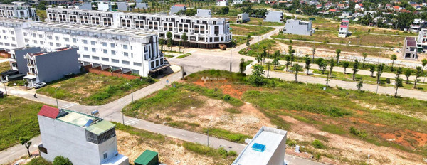Giá bán hữu nghị 1.3 tỷ bán đất Có tổng diện tích 125m2 ngay trên Phạm Văn Đồng, Nghĩa Chánh, hướng Đông-02