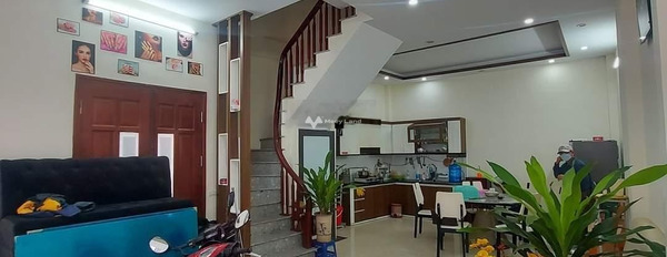 Bán nhà nằm ngay Nguyễn Chí Thanh, Láng Thượng bán ngay với giá siêu mềm từ 11.8 tỷ diện tích 66m2 trong căn nhà này có 4 phòng ngủ-03