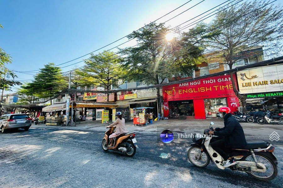 Nhà 6 PN bán nhà có diện tích gồm 102m2 vị trí thích hợp Tăng Nhơn Phú, Hồ Chí Minh-01