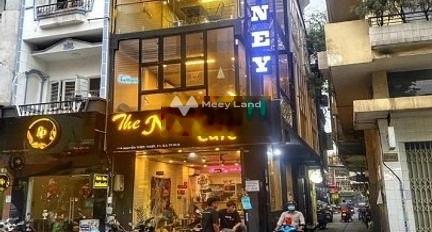 Có 200m2 cho thuê cửa hàng vị trí thuận lợi tọa lạc tại Quận 3, Hồ Chí Minh thuê ngay với giá siêu mềm 40 triệu/tháng giao thông đông đúc-03