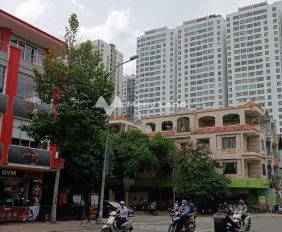 Ở Lê Văn Quế, Bình Tân, bán nhà, giá bán cực mềm từ 8 tỷ diện tích gồm 68m2, tổng quan nhà này gồm 4 PN cảm ơn đã xem tin.-03
