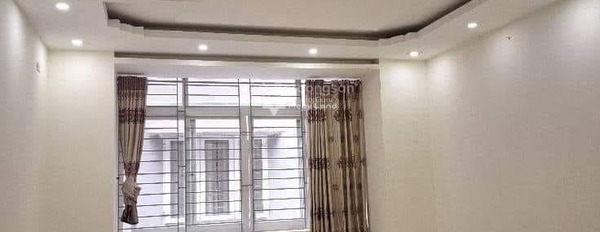 16 tỷ, bán liền kề diện tích chung là 90m2 vị trí nằm trên Văn Phú, Phú La, trong ngôi nhà này có 4 PN pháp lý rõ ràng-02