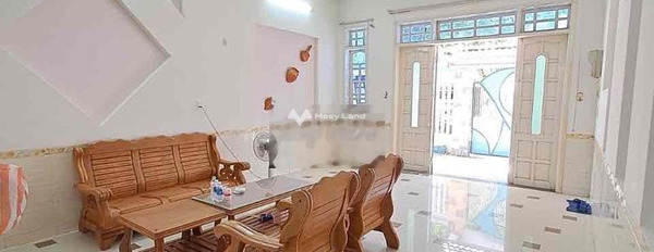 Cho thuê nhà có một diện tích là 80m2 ngay Sơn Trà, Đà Nẵng thuê ngay với giá đặc biệt 15 triệu/tháng, trong căn này thì gồm 3 phòng ngủ, 3 WC-03