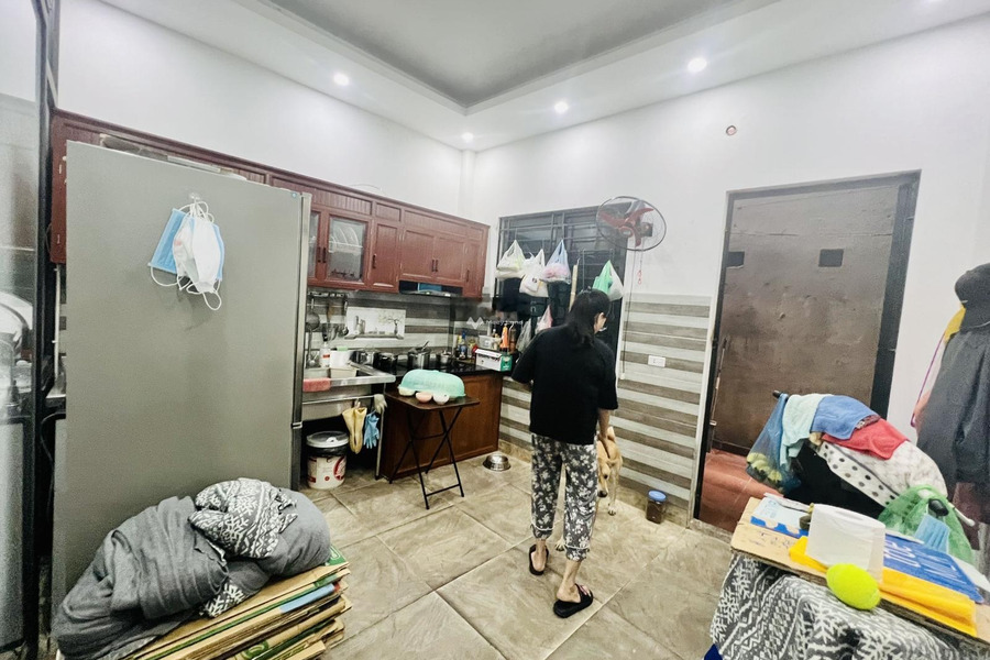 Nhà gồm 8 phòng ngủ bán nhà ở có diện tích chính 90m2 bán ngay với giá bất ngờ từ 29 tỷ vị trí mặt tiền tọa lạc tại Nguyễn Sơn, Bồ Đề-01
