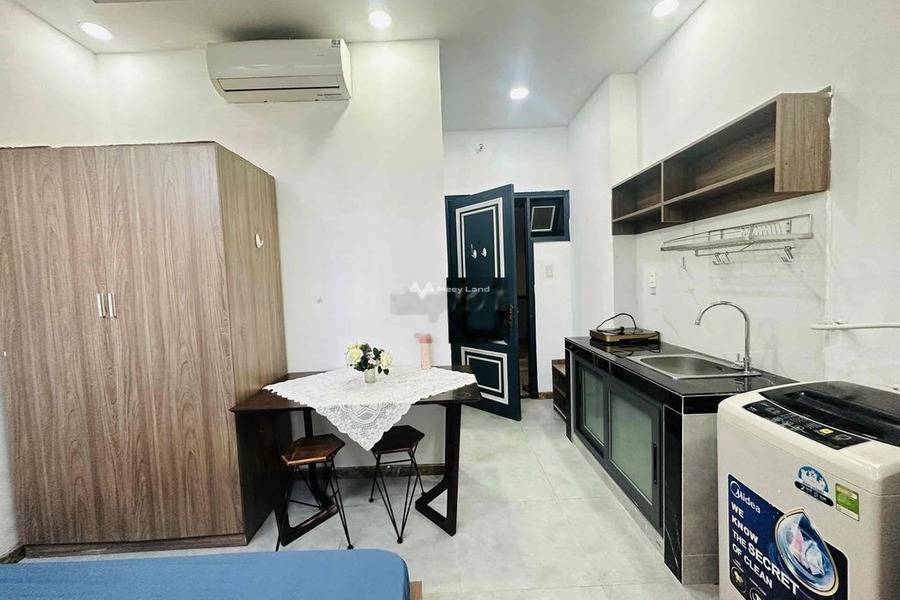 Bình Thuận, Quận 7, cho thuê chung cư giá thuê cực êm chỉ 4.5 triệu/tháng, trong căn này gồm có 1 phòng ngủ, 1 WC khu vực dân cư-01