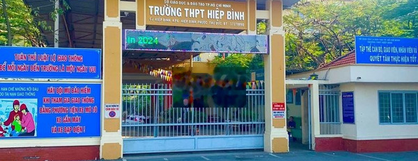 Cho thuê mặt bằng góc 2 mặt tiền Đường Hiệp Bình - Thủ Đức -02