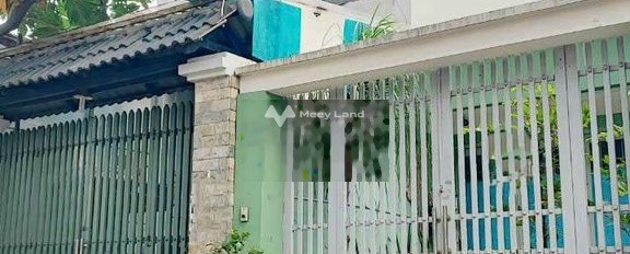 Nhà có 4 PN bán nhà bán ngay với giá bàn giao 6.5 tỷ diện tích gồm 104m2 vị trí mặt tiền ngay trên Quận 12, Hồ Chí Minh-03