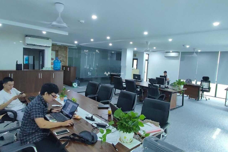 Cho thuê sàn văn phòng thuê ngay với giá mong muốn 19 triệu/tháng vị trí thuận lợi ngay ở Trương Công Giai, Hà Nội diện tích thực 100m2-01