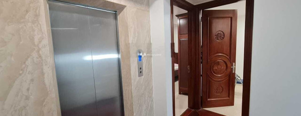 Có diện tích chung là 80m2 bán nhà vị trí mặt tiền ngay Nam Từ Liêm, Hà Nội trong căn này thì có 5 PN 8 WC khách có thiện chí liên hệ ngay.-03