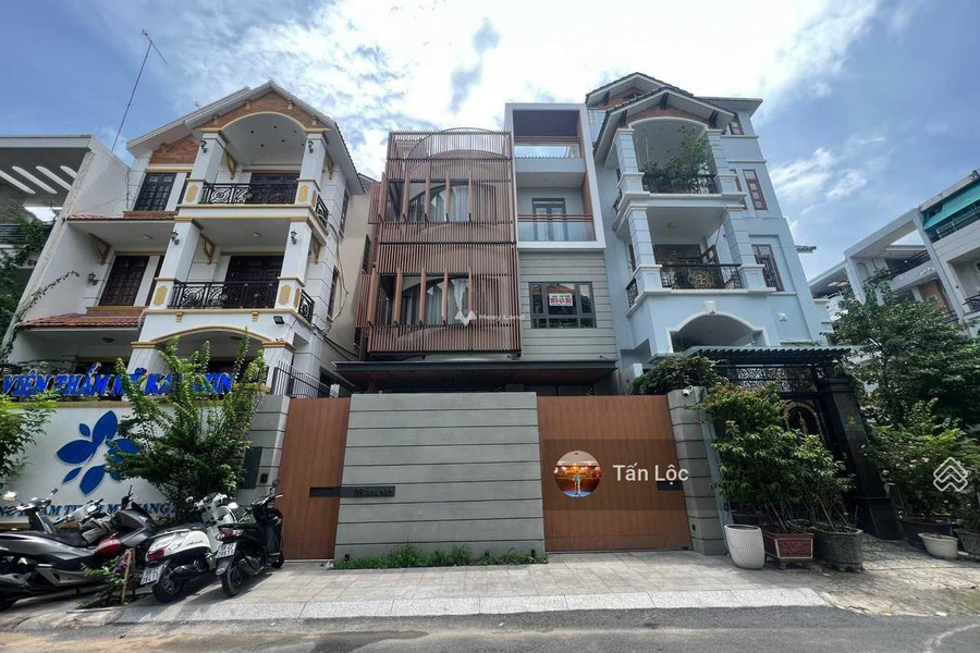 Bán nhà có diện tích chung 160m2 mặt tiền tọa lạc trên An Phú, Hồ Chí Minh giá bán cực sốc 21.9 tỷ tổng quan nhìn tổng quan gồm 6 PN, 5 WC-01