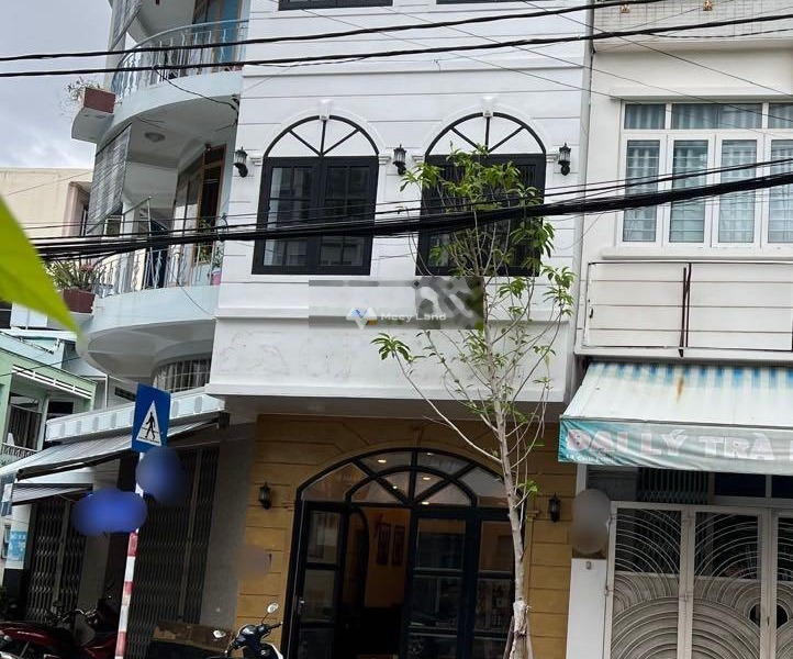 Giá 20 triệu/tháng, cho thuê nhà diện tích trong khoảng 84m2 vị trí đặt ở trong Cửu Long, Nha Trang, trong ngôi nhà này 7 phòng ngủ, 4 WC có chỗ để xe-01
