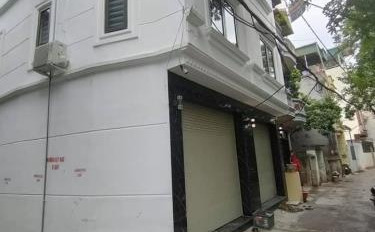 Nhà gồm 3 phòng ngủ bán nhà vào ở luôn giá khủng 2 tỷ diện tích gồm 32 m2 mặt tiền tọa lạc ngay ở Bát Khối, Hà Nội-03