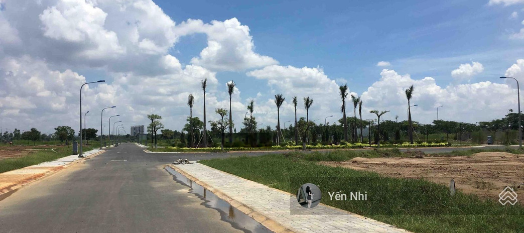 Bán đất có một diện tích sàn 80m2 vị trí thuận tiện Nguyễn Văn Quá, Tân Hưng Thuận