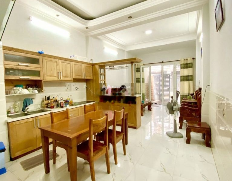 Nhà gồm 4 phòng ngủ bán nhà ở diện tích chuẩn 85m2 giá bán chốt nhanh từ 8.5 tỷ vị trí thuận lợi tọa lạc gần Tân Phú, Hồ Chí Minh-01