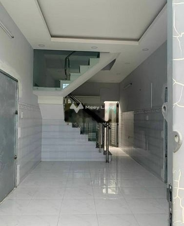 Cho thuê nhà diện tích tiêu chuẩn 48m2 vị trí mặt tiền ngay tại Phong Phú, Hồ Chí Minh giá thuê gốc 4 triệu/tháng, nhà này có 2 PN, 1 WC