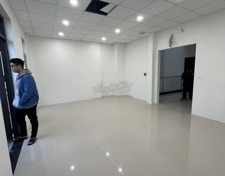 Cho thuê văn phòng tại Himlam Vạn phúc, 90 m2/T, chia 2 phòng làm việc -01