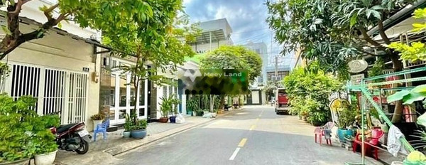 Bán nhà có diện tích chính 80m2 gần Đường Số 18, Hồ Chí Minh bán ngay với giá chỉ 13.5 tỷ tổng quan căn này 4 phòng ngủ, 3 WC-02