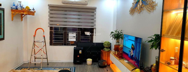 Nhà gồm 3 phòng ngủ bán nhà giá bán cực rẻ 3.3 tỷ diện tích chuẩn 32m2 vị trí ngay trên Long Biên, Hà Nội-02