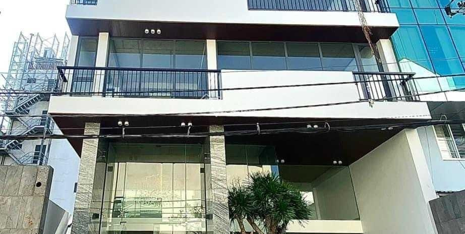 Cho thuê nhà với diện tích thực 300m2 vị trí đẹp tọa lạc ngay Phổ Quang, Tân Bình giá nhỉnh 110 triệu/tháng