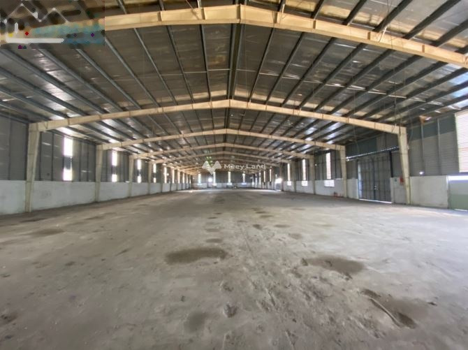 Siêu gấp cho thuê kho bãi diện tích chuẩn là 6000m2 mặt tiền nằm ngay Gia Bình, Bắc Ninh giá thuê đàm phán chỉ 300 triệu/tháng phù hợp mở shop-01