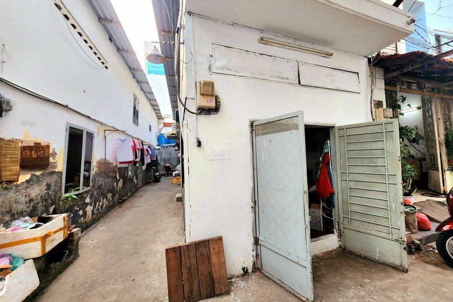 Vị trí mặt tiền tọa lạc ở Huỳnh Tấn Phát, Phú Thuận bán nhà bán ngay với giá rẻ từ 4.5 tỷ tổng quan ở trong nhà 4 PN 4 WC-01